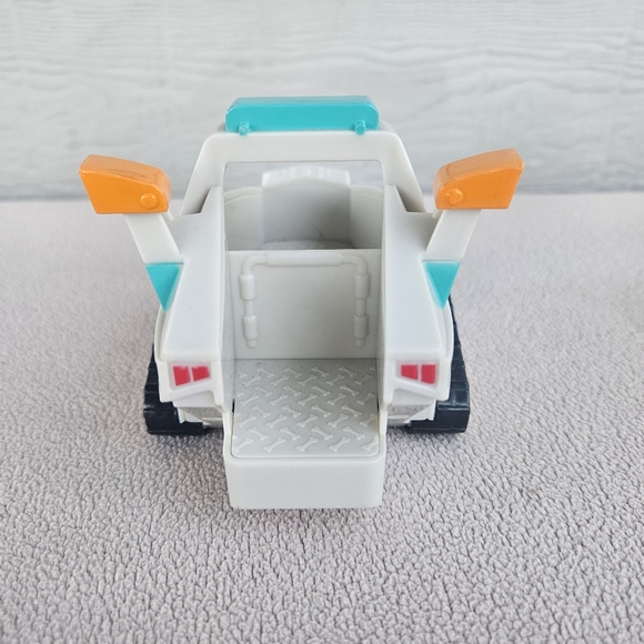 Paw Patrol Everest Snowmobile Action Figure Dog Spin Masters Preschool - Picture 3 of 12